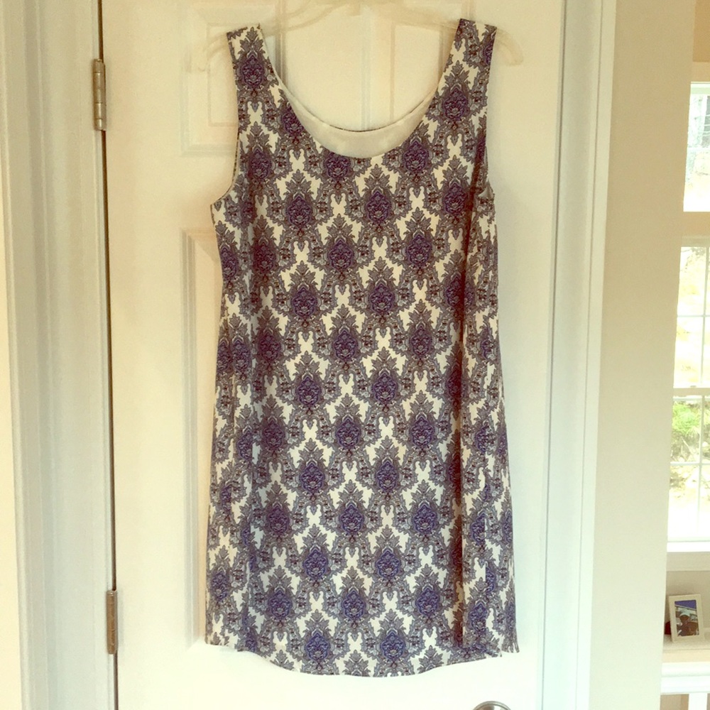 Beautiful White and Blue Sleeveless Dress EUC